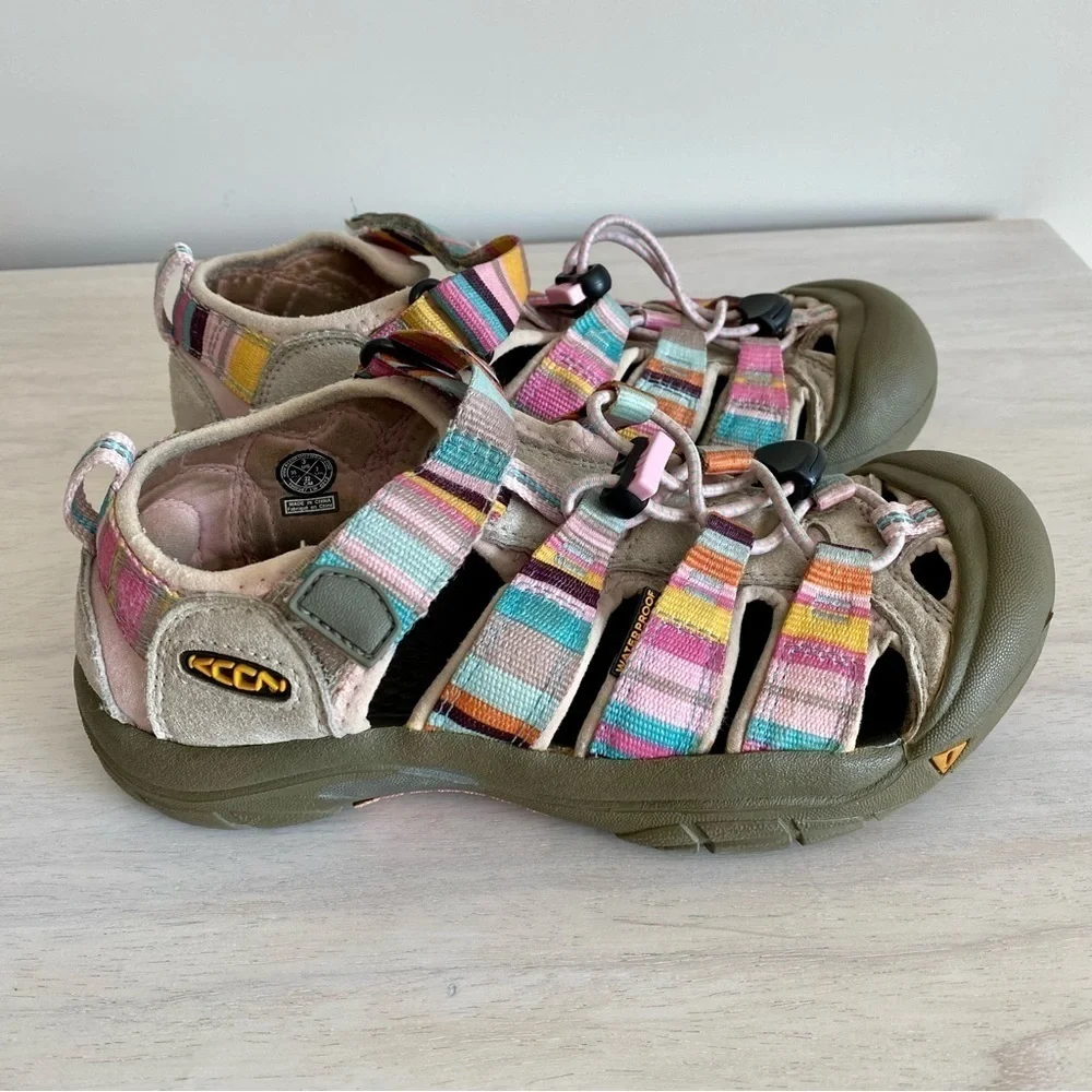 Keen Newport H2 Pink Pastel Stripe Rainbow Sandals Water Shoes Waterproof sz 3